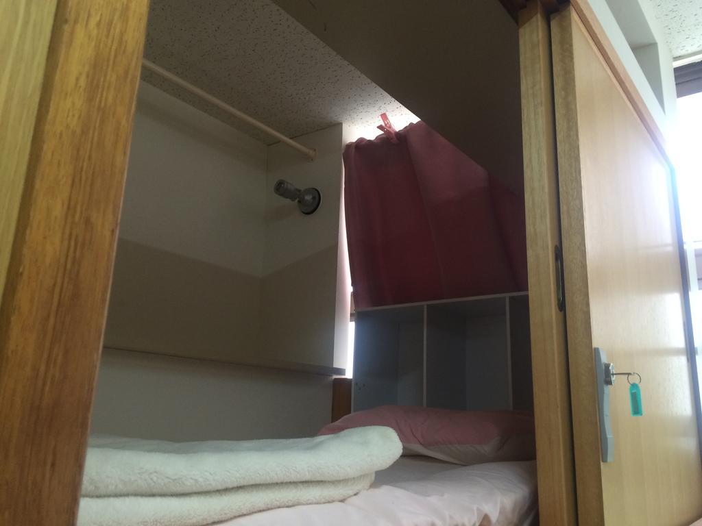 Capsule Dormitory Orion Tomari Luaran gambar